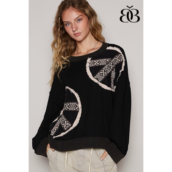 POL Relaxed Fit Peace Patched Waffle Top in Black Vintage Wash - Picture 7 of 7